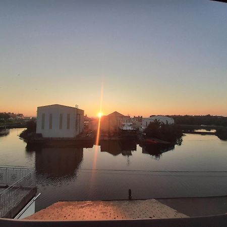 Stunning Riverside Town House With Views Ayrshire เกอร์แวน ภายนอก รูปภาพ
