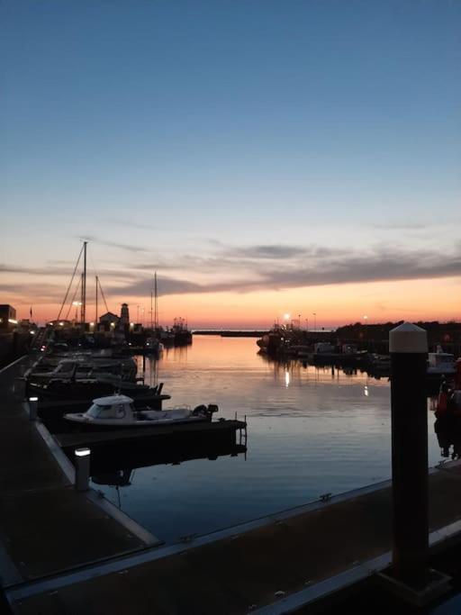 Stunning Riverside Town House With Views Ayrshire เกอร์แวน ภายนอก รูปภาพ