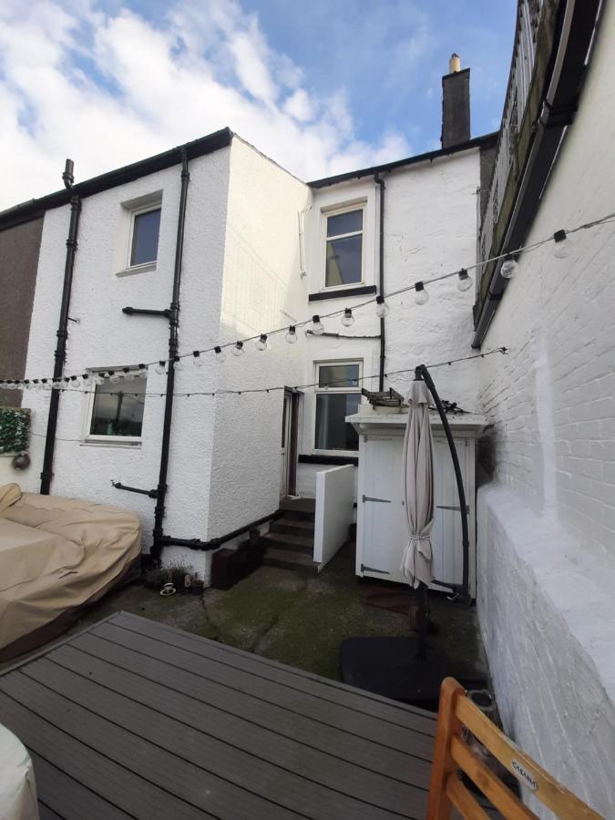 Stunning Riverside Town House With Views Ayrshire เกอร์แวน ภายนอก รูปภาพ